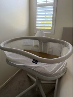 HALO Bassinet Swivel Sleeper