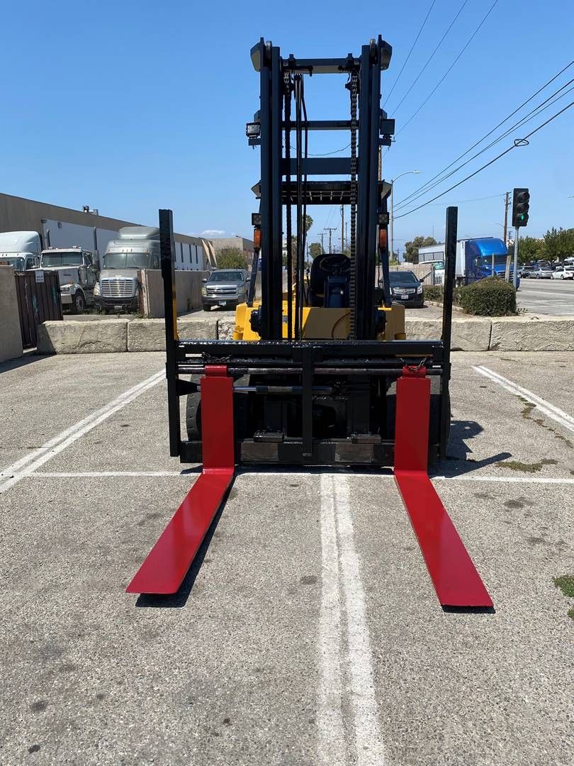 Caterpillar Forklift