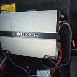 Amplificador Crunch 1500W $110