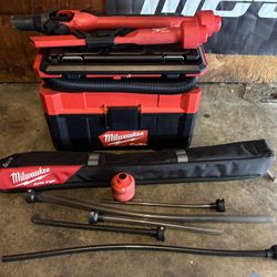 MILWAUKEE M18 VACUUM