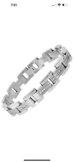 Titanium bracelet with 1.00ctw Diamonds.
