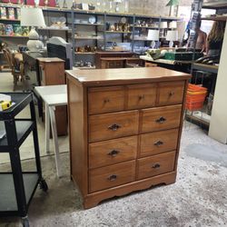 Dresser  (aka chest of drawers)