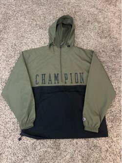 Champion Windbreaker Pullover size Medium