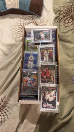 HUGE SPORTS CARD LOT WITH ONLY AUTOS ,DISNEY CARDS ,  JERSEYS , # CARDS , SPECIAL INSERTS , and  REFRACTOR ROOKIES
