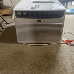 15000 BTU Window Air Conditioner. FRIGID AIR