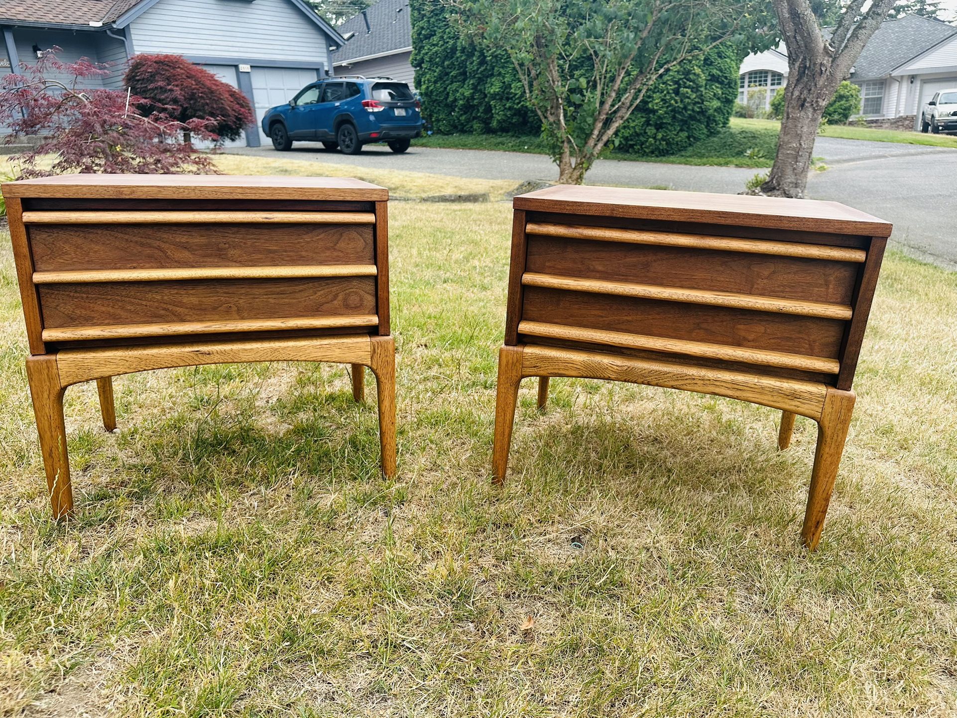 1960s Mid-Century Lane Rhythm Series Walnut Nightstands End Tables