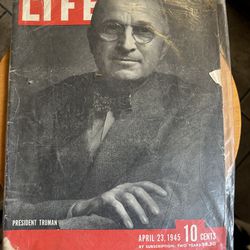 Original LIFE magazine - 4/23/45–President Truman