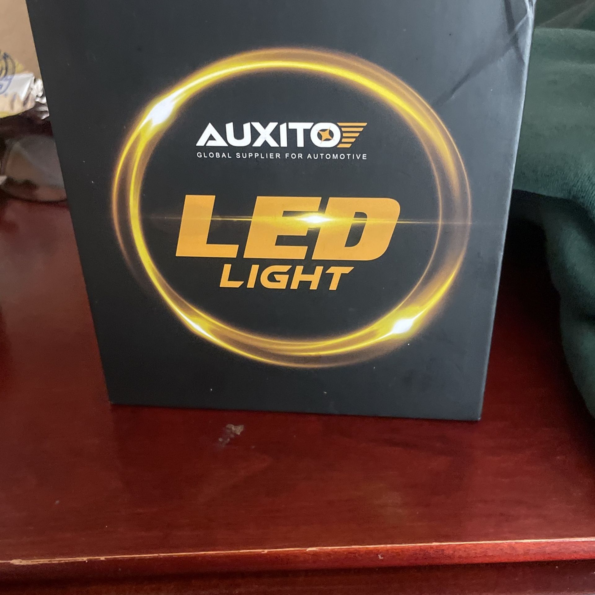 Universal Led Light
