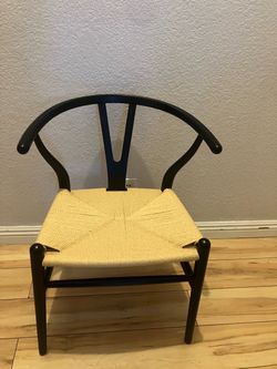 7 Nuevo chairs