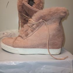 Fur Front Rose Pink Color Boot Size 10