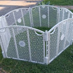 Toys R Us 6 Panel Play Yard Child Play Gate Pen Fence Gym Enclosure Playpen kids children baby dog