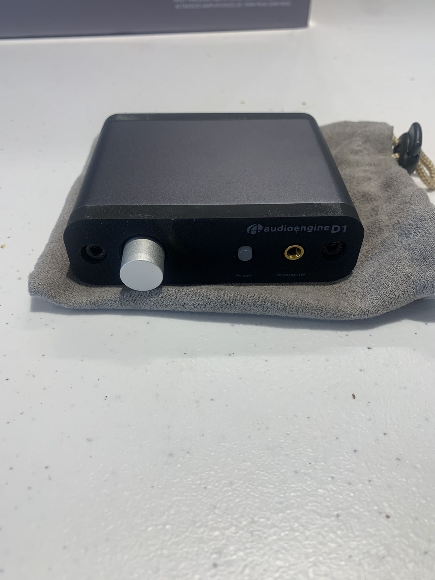 Audioengine's D1 Premium 24-bit DAC (digital-to-analog converter) for ...