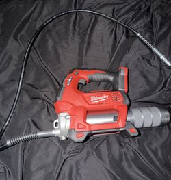 M18 18V Lithium-Ion Cordless Grease Gun 2-Speed (Tool-Only)