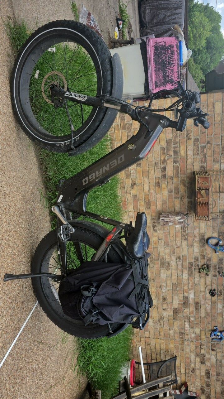 DENAGO Fat Tire 2 Step-Thru eBike – New Battery, Custom Seat, Great Co - $1,300 (Arlington)
