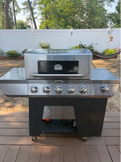 Cuisinart 5-burner propane gas grill