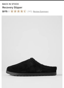 Alo Recovery Slipers Brand New With Box Size 6 Women