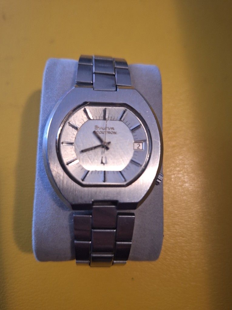Bulova De Onbre Excelente Estado Solo Le Falta La Pila
