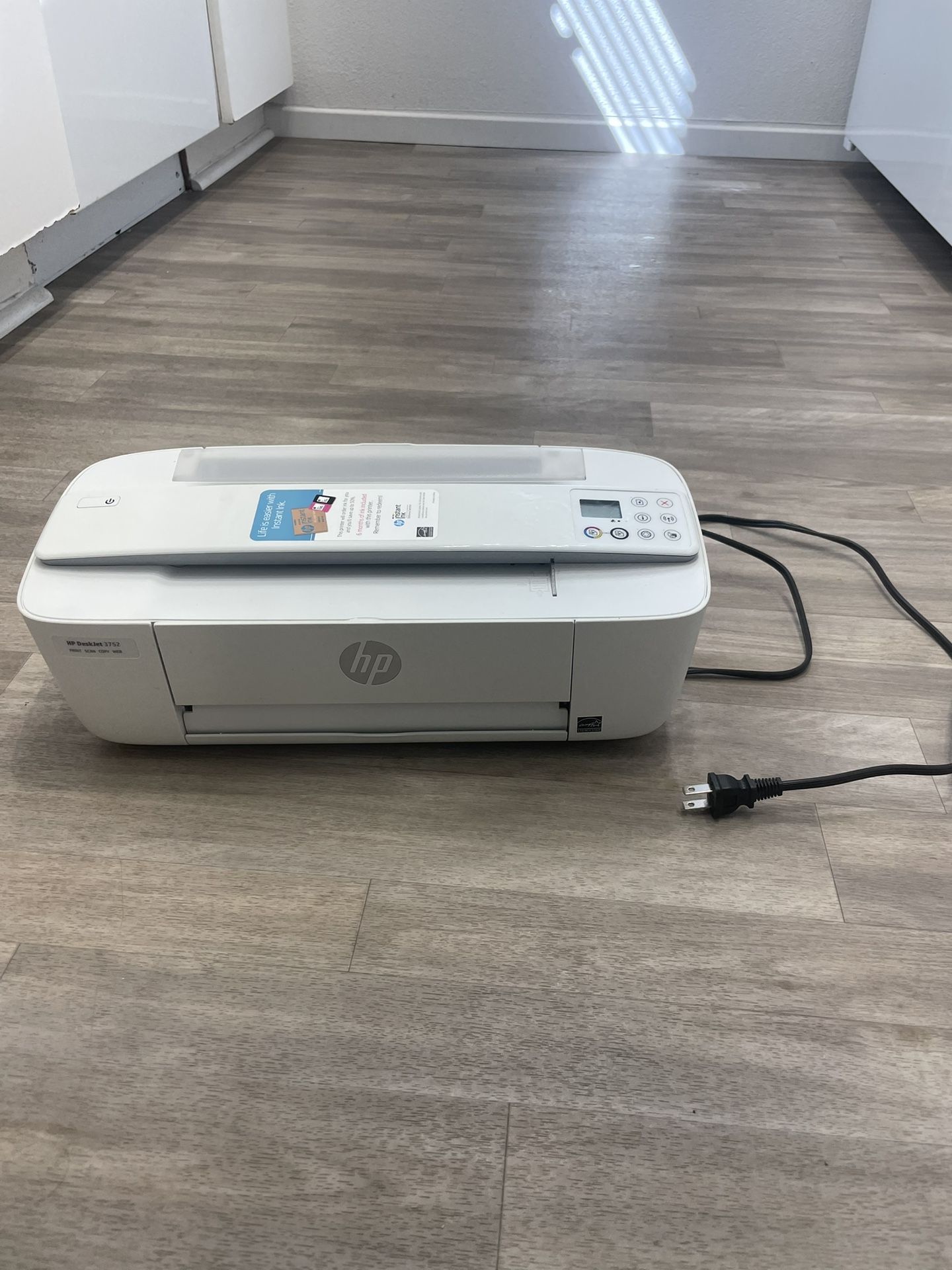 HP DeskJet 3752 Printer