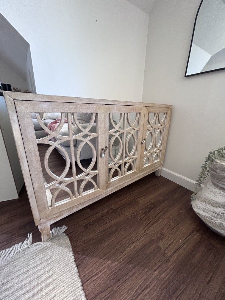 Decorative Accent Cabinet - Light Wood w/
Mirrored Doors - Great Condition