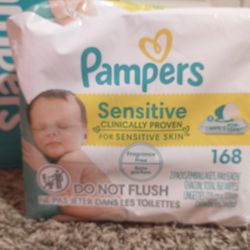 Huggies and Pampers Size 5 Wipes Sensitive