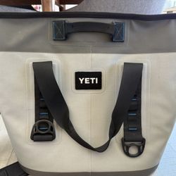 YETI Hopper Two 30