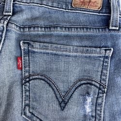 Levis