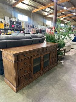 Bayside Furnishings Console
