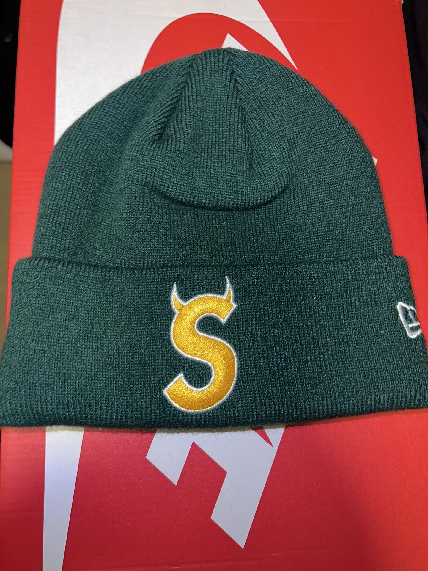 Supreme New Era Beanie 