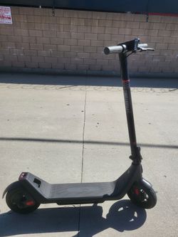 Phantom a10 Electric Scooter **Firm