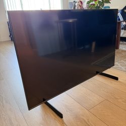 Samsung 43" Smart QLED 4K UHD TV - Titan Gray (QN43Q60B)