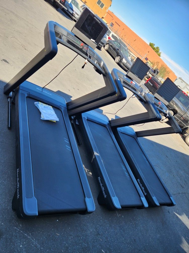 FULLERTON - 2025 Commercial Nordictrack Treadmill Lineup 1250 (1050$)  /1750 (1300$) / 2450 (1600$)