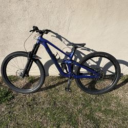 Trek Slash 8
