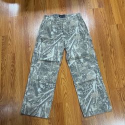 Abercrombie men’s baggy camo pants