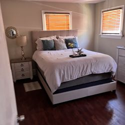 Queen Bedroom Set