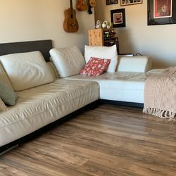 GREAT CONDITION! BEAUTIFUL LEATHER Z GALLERIE SECTIONAL SOFA COUCH