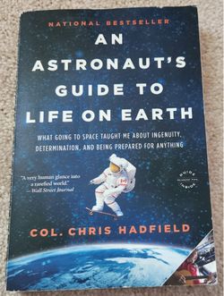 An Astronaut’s Guide to Life on Earth — Chris Hadfield (Excellent Condition)