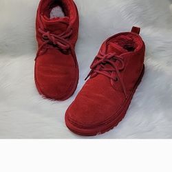 UGG Men  Red NEUMEL lined Sheepskin Size 9