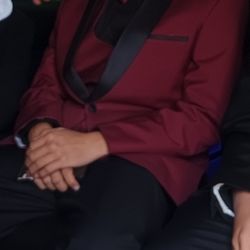 Burgundy Tuxedo Size 38s/32w