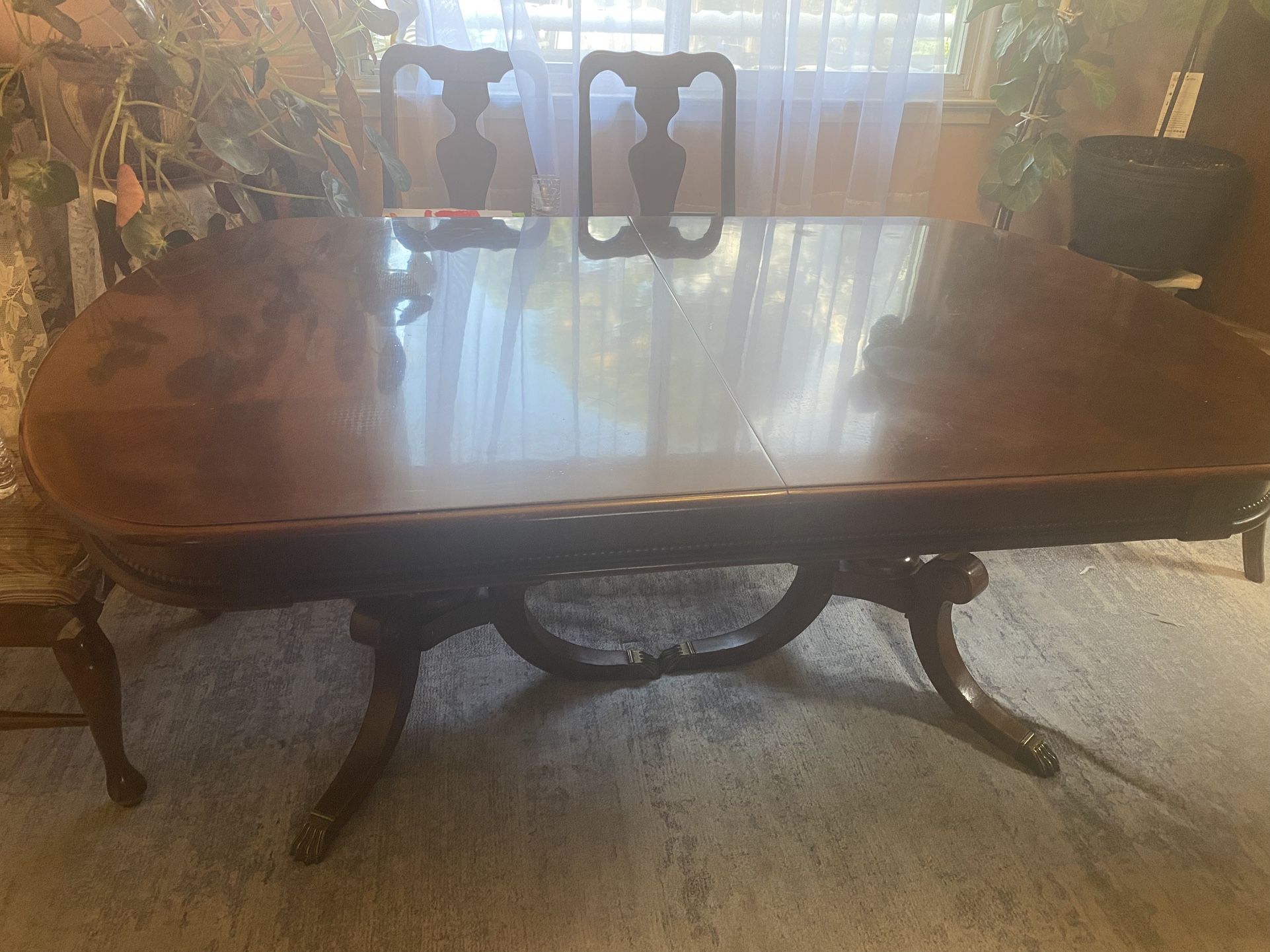 Wooden table for 6 people