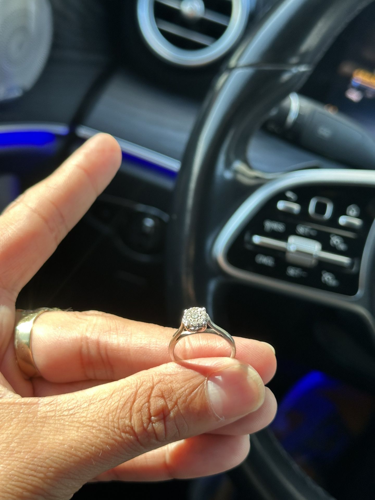 14k White Gold Diamond Ring 
