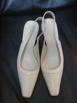 Ladies leather upper shoes