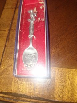 Walt Disney COLLECTIBLE MICKEY MOUSE SPOON