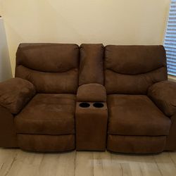 Reclinable Sofa Good Condition