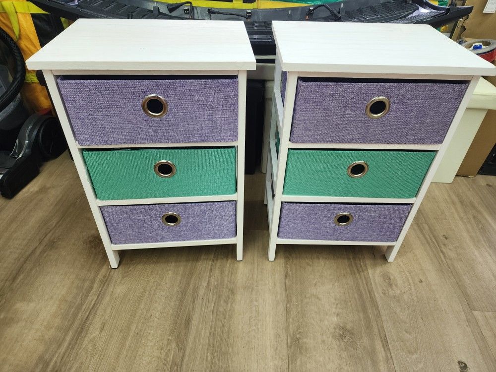 2 Night Stand ( 23x16x13) Inches