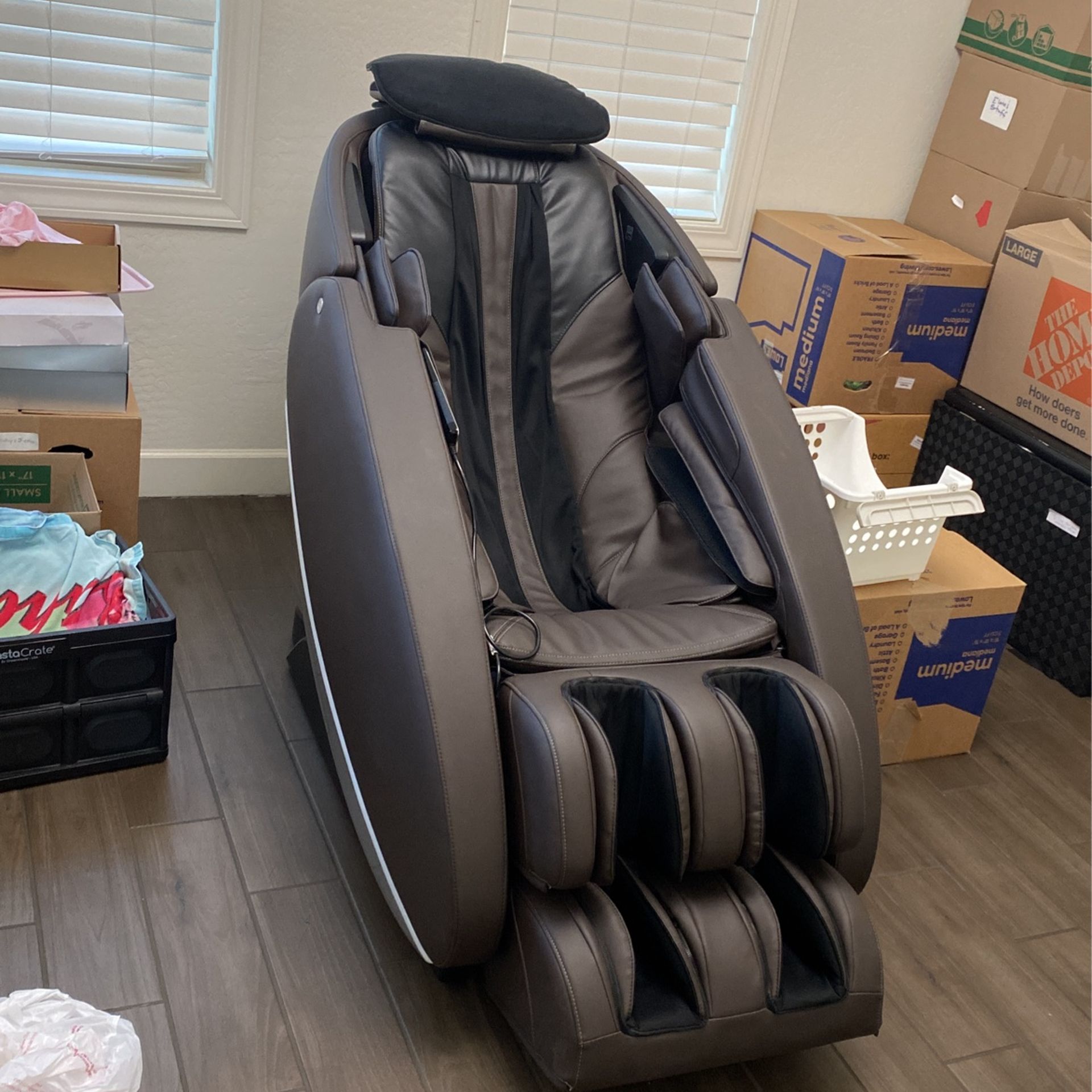 Human Touch Message Chair