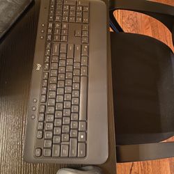 Logitech Wireless Keyboard And Mouse 