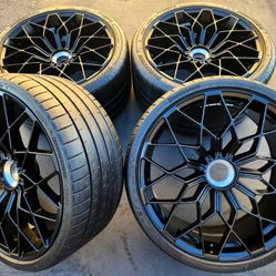 20" LAMBORGHINI HURACAN STO FORGED WHEELS AND TIRES 