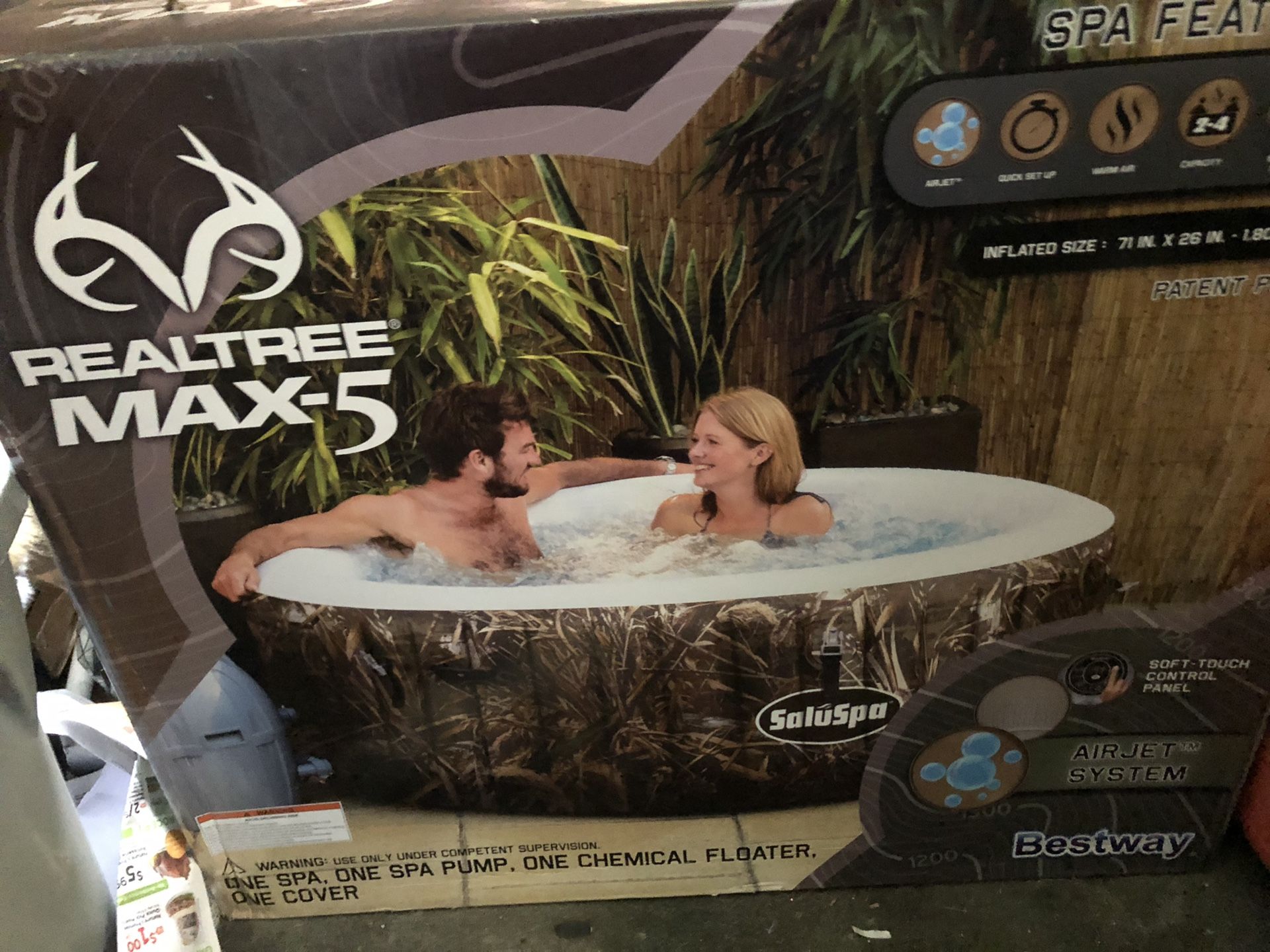 Hot tub