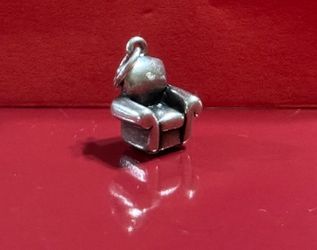 James Avery Retired Charm 