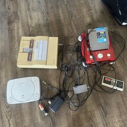 OLD GAME CONSOLES